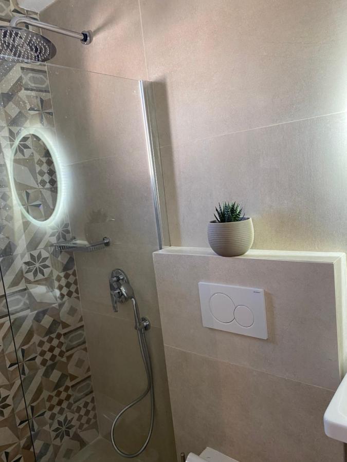 Libera Private Rooms Parga Ngoại thất bức ảnh